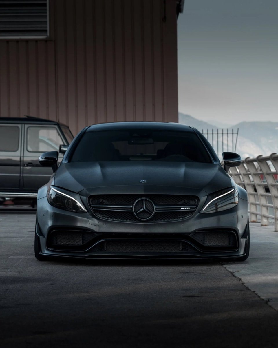 Mercedes Benz c 63 s AMG Coupe