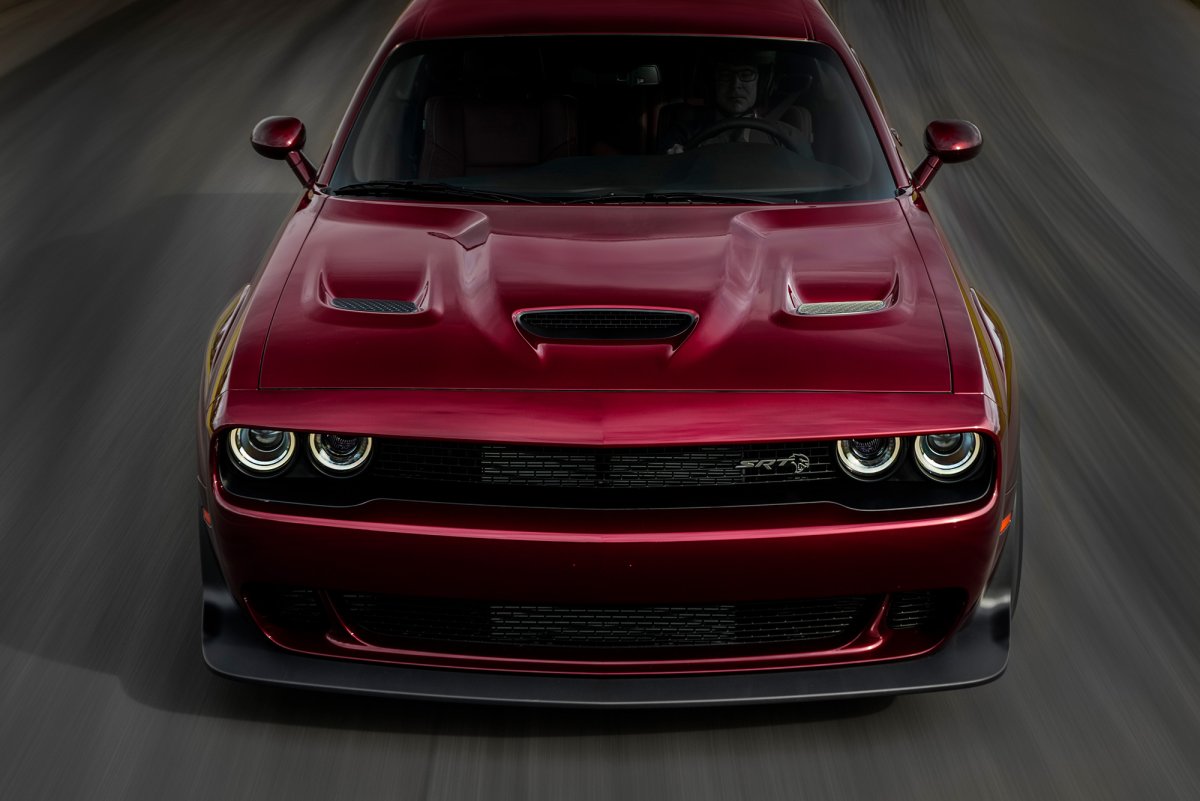 Dodge Challenger Хелкат