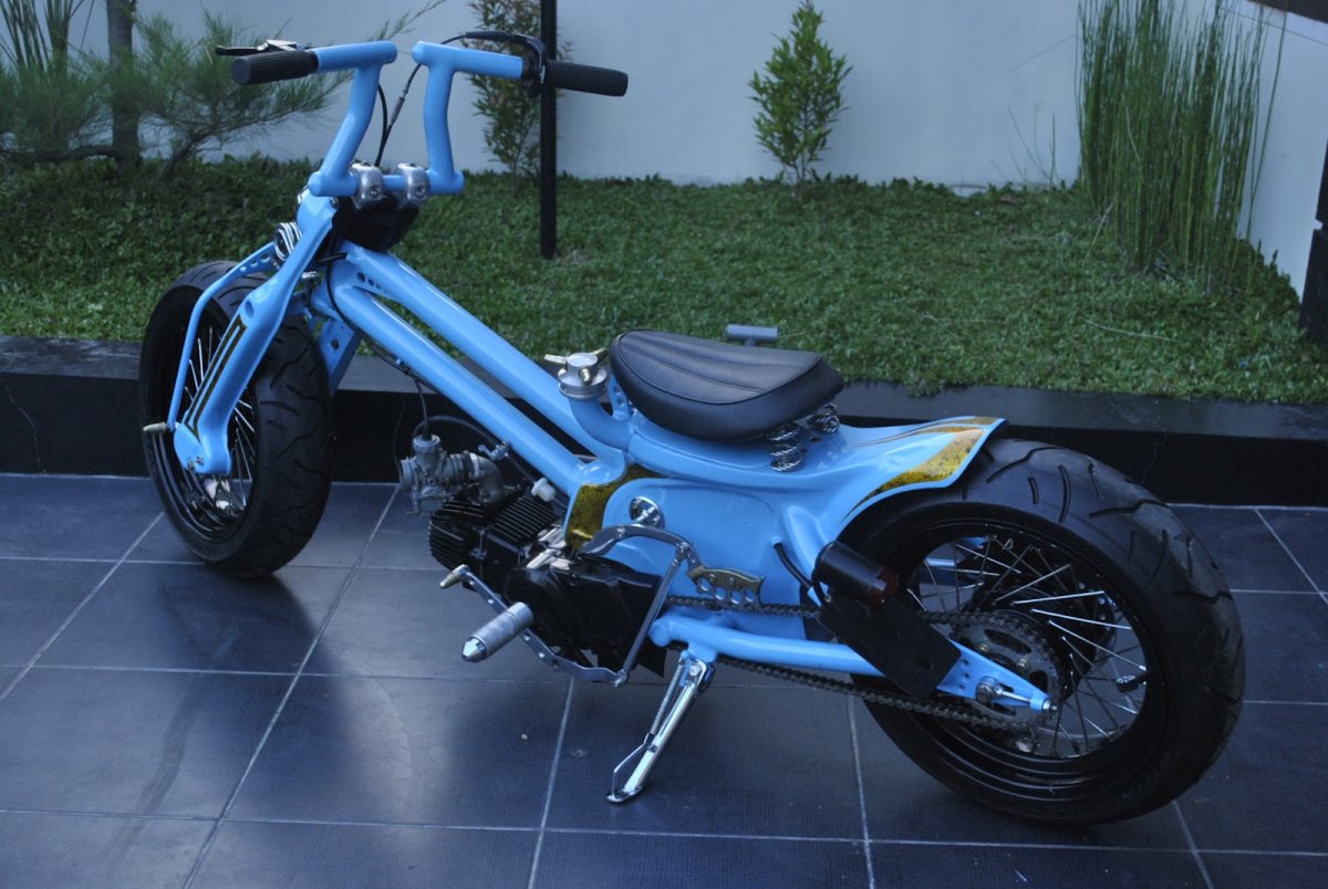 Honda Custom 70 зеленая