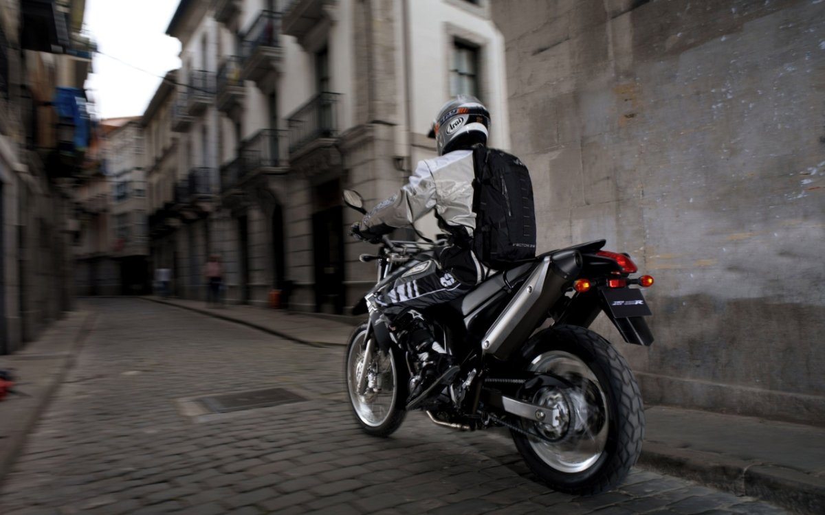 Городские стрит мотоциклы обои на рабочий стол