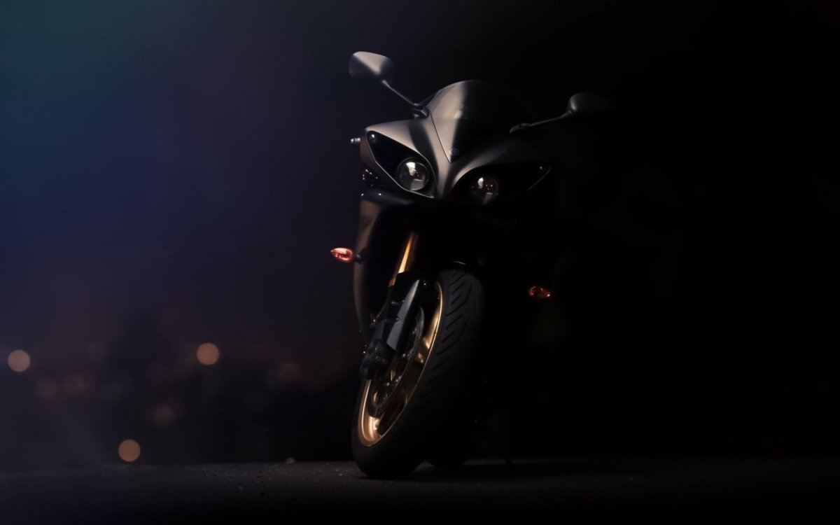 Мотоцикл Yamaha r1 тёмные