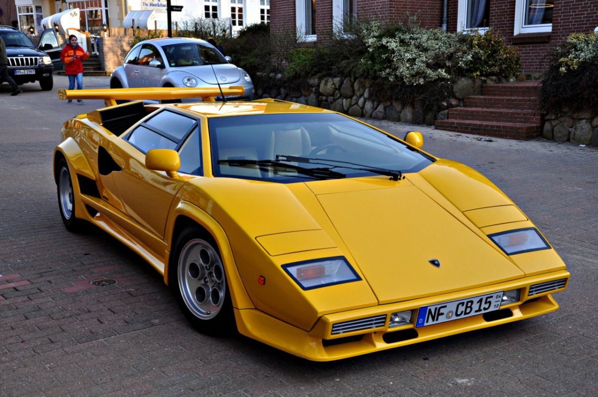 Ламборджини Countach