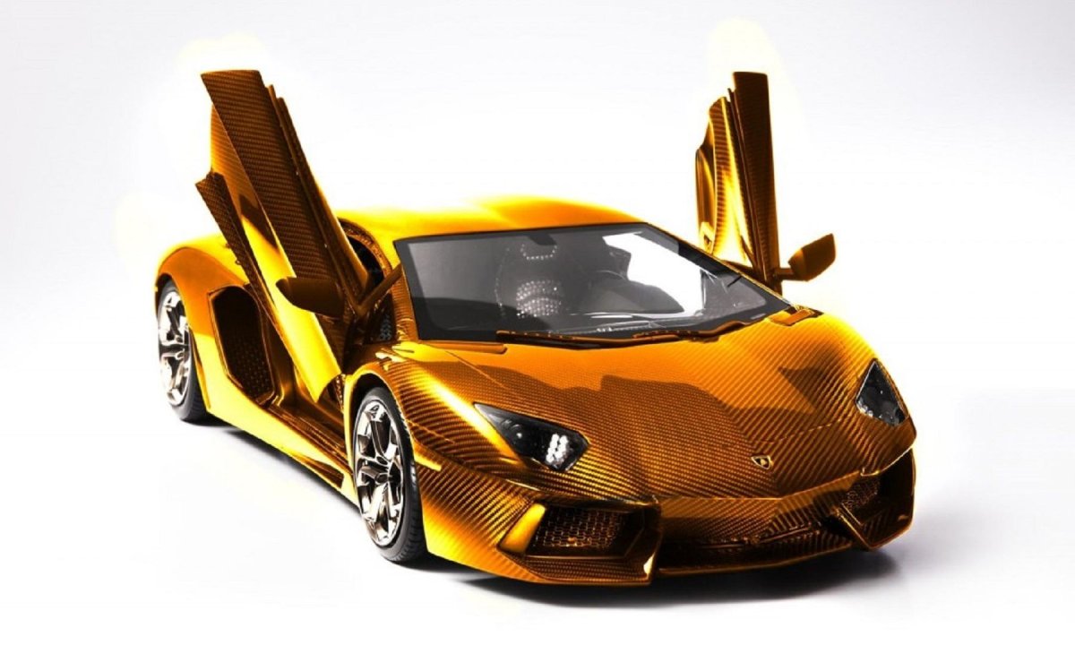 Lamborghini Aventador lp700-4 Золотая