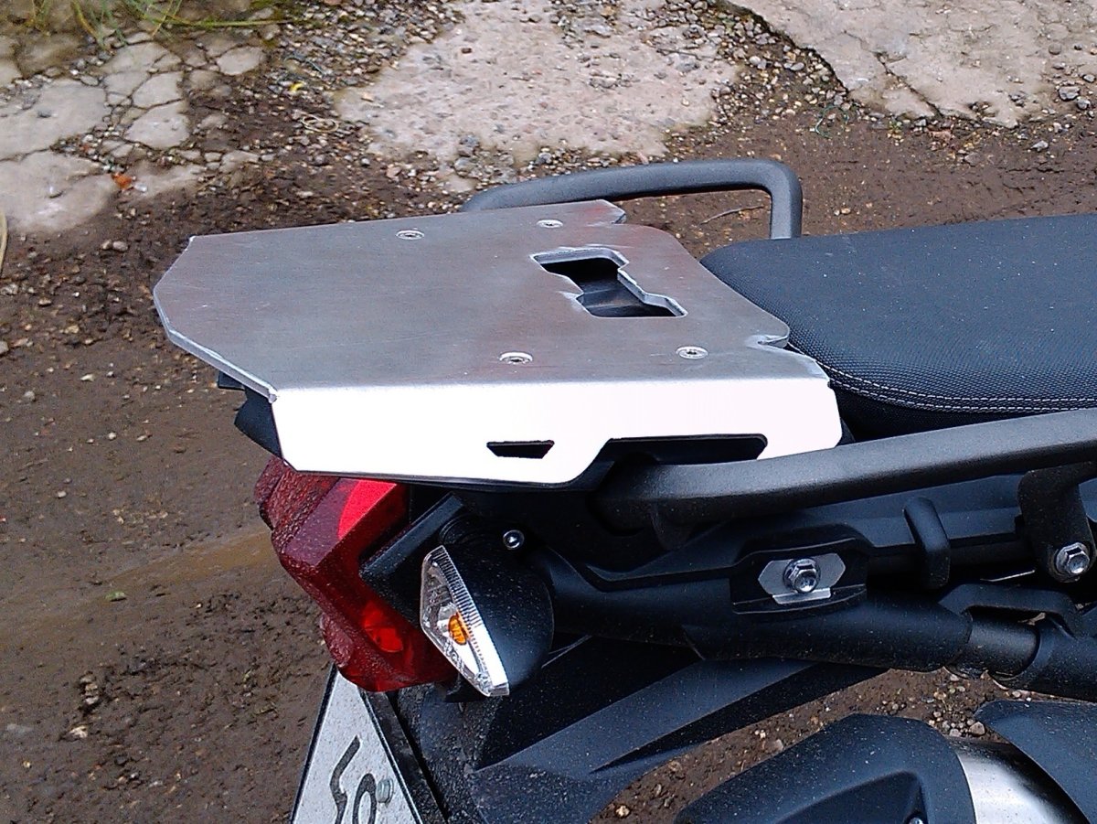 Триумф Тайгер 800 с кофром