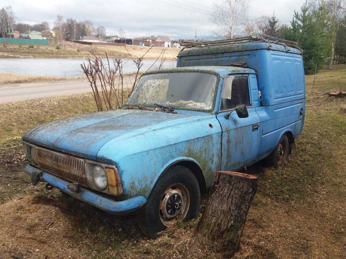 Москвич ИЖ 2715