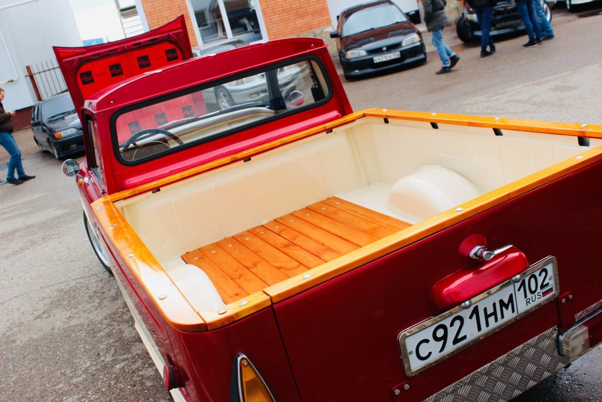 Москвич ИЖ 2715 пикап