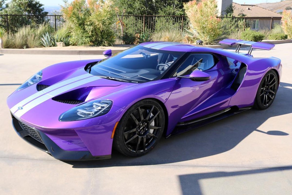 Ford gt фиолетовый