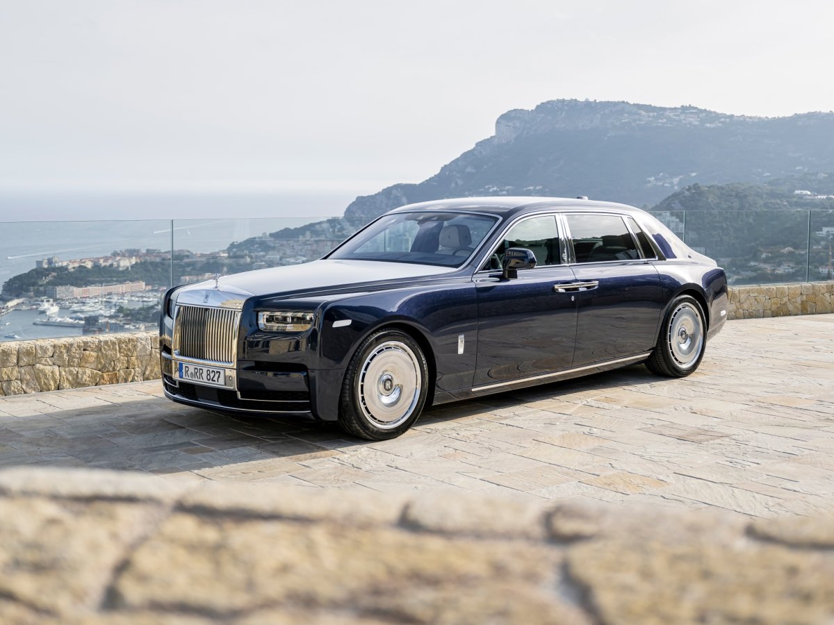 Rolls Royce Phantom EWB 2022