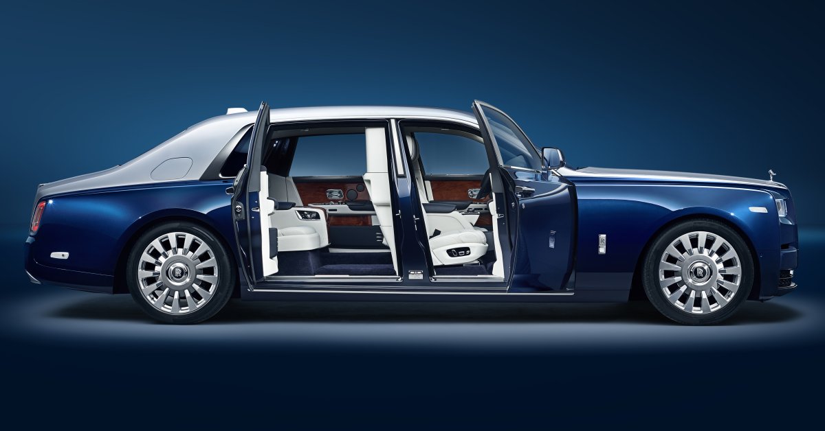 Rolls Royce Phantom 2021 удлинённый
