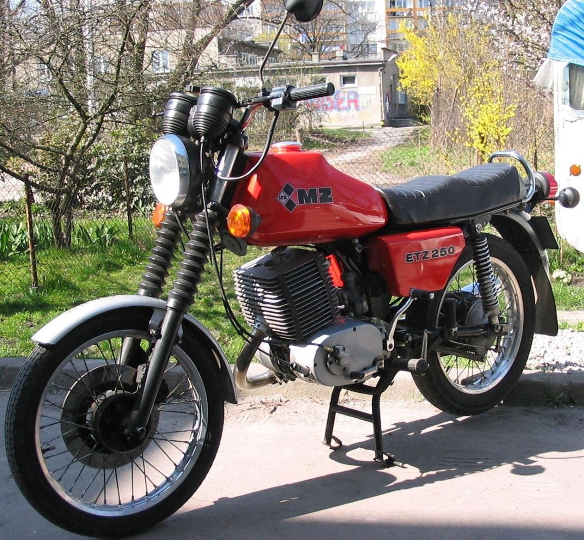 ETZ 250