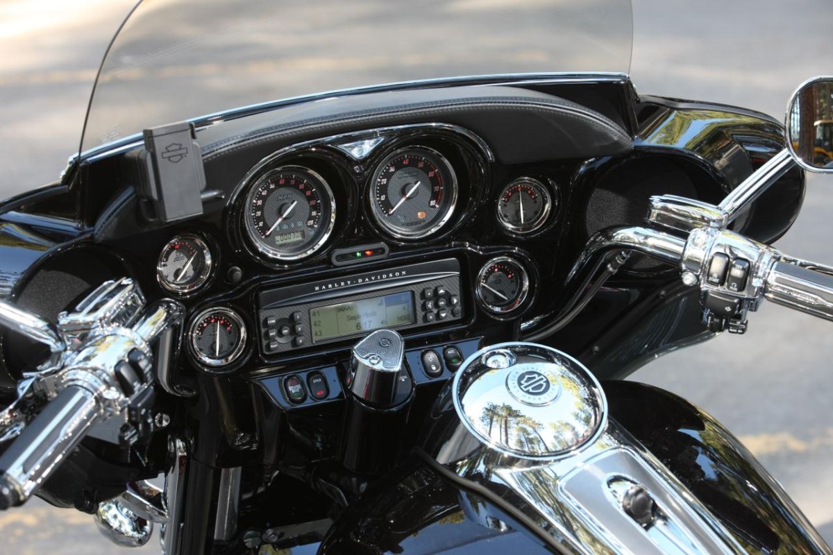 Harley Davidson Electra Glide приборная панель