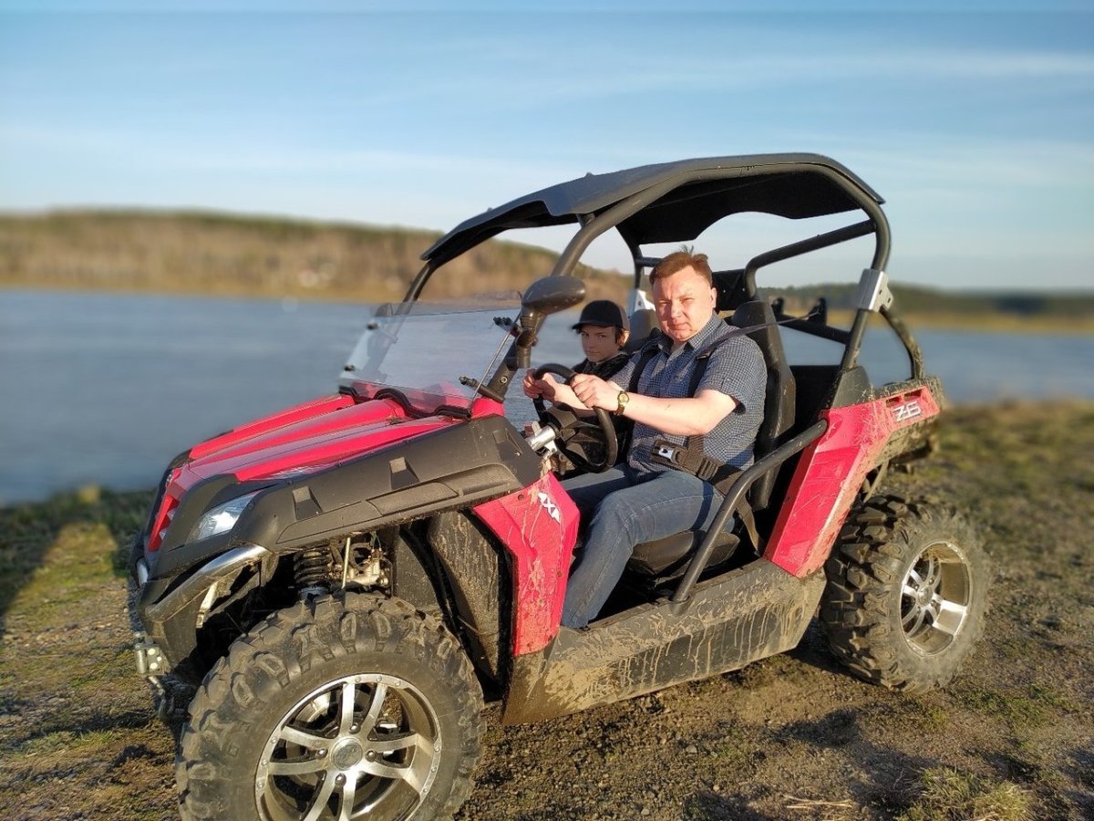 CF Moto багги 4 местный