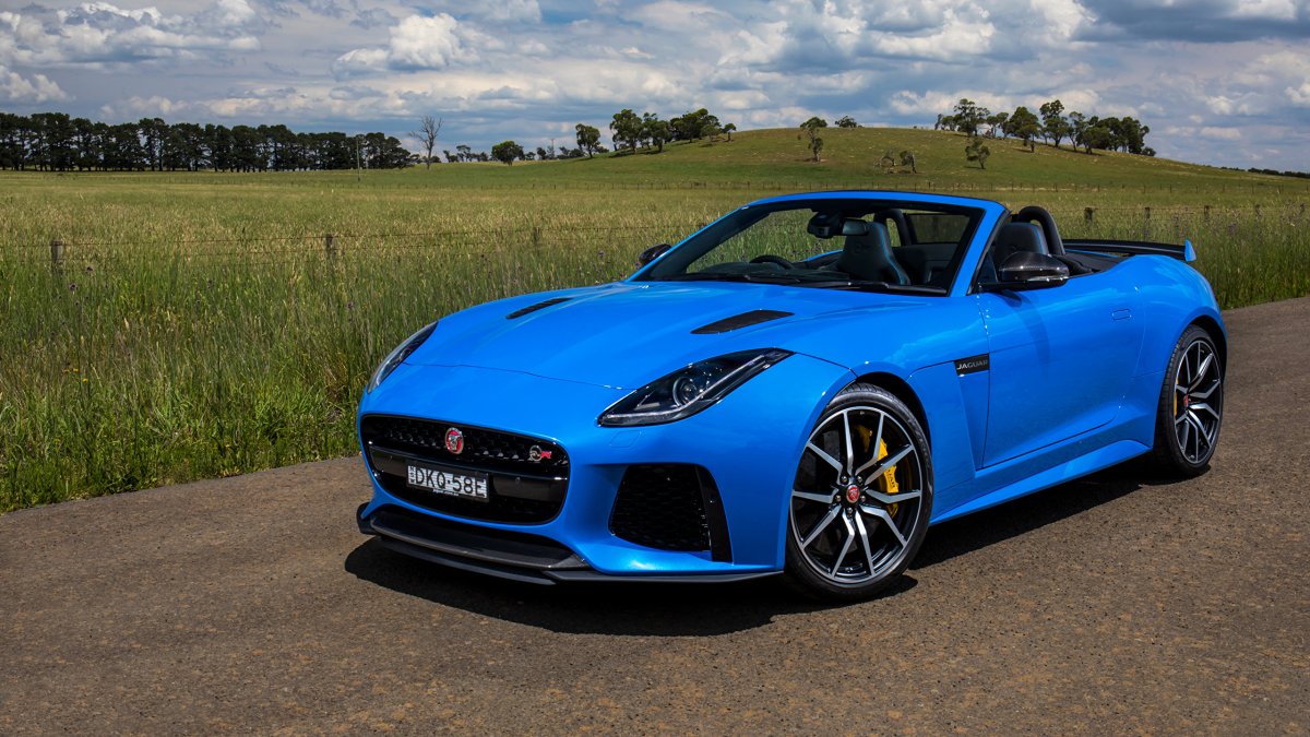 Jaguar f-Type SVR 2016
