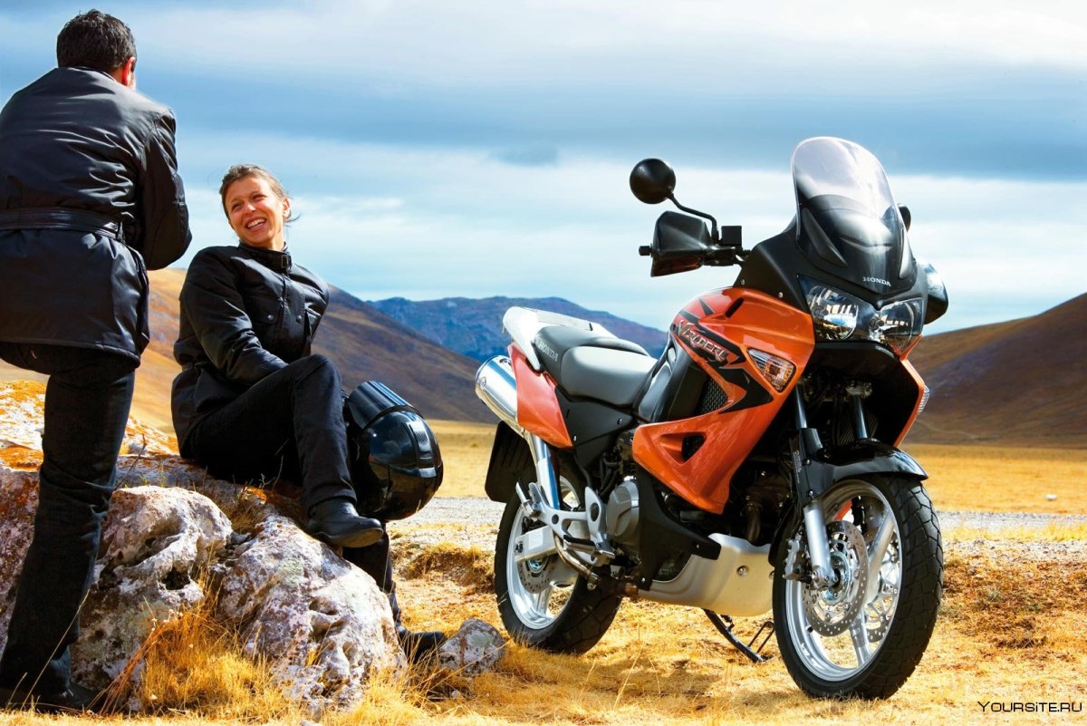 Honda турэндуро 1000