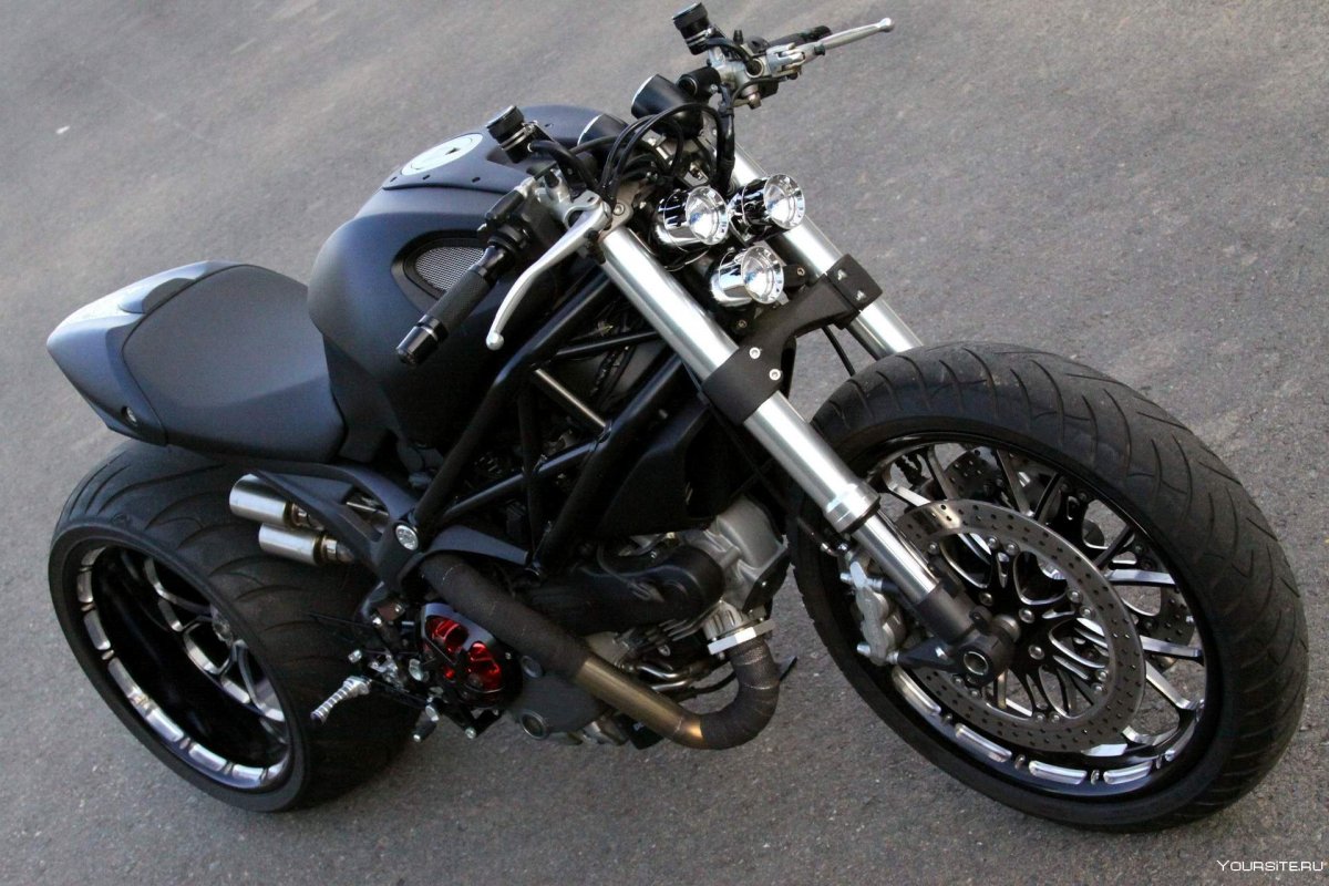 Ducati Monster 1100 Custom