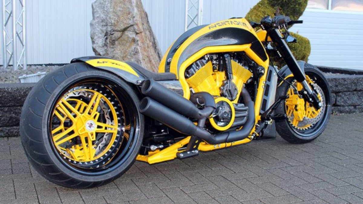 Harley Davidson v Rod Custom