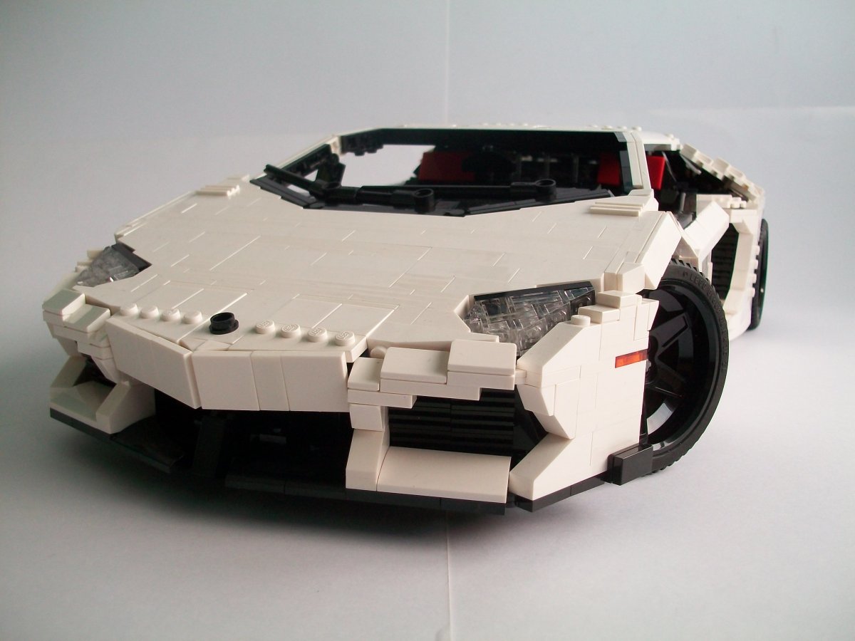 Лего машина Ламборджини авентадор