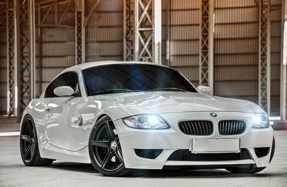 Машина BMW BMW z4 Tuning