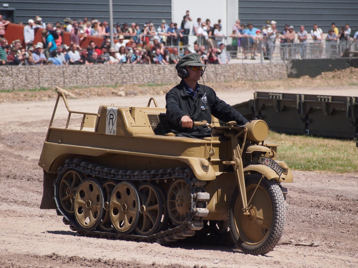 Полугусеничный мотоцикл Kettenkrad