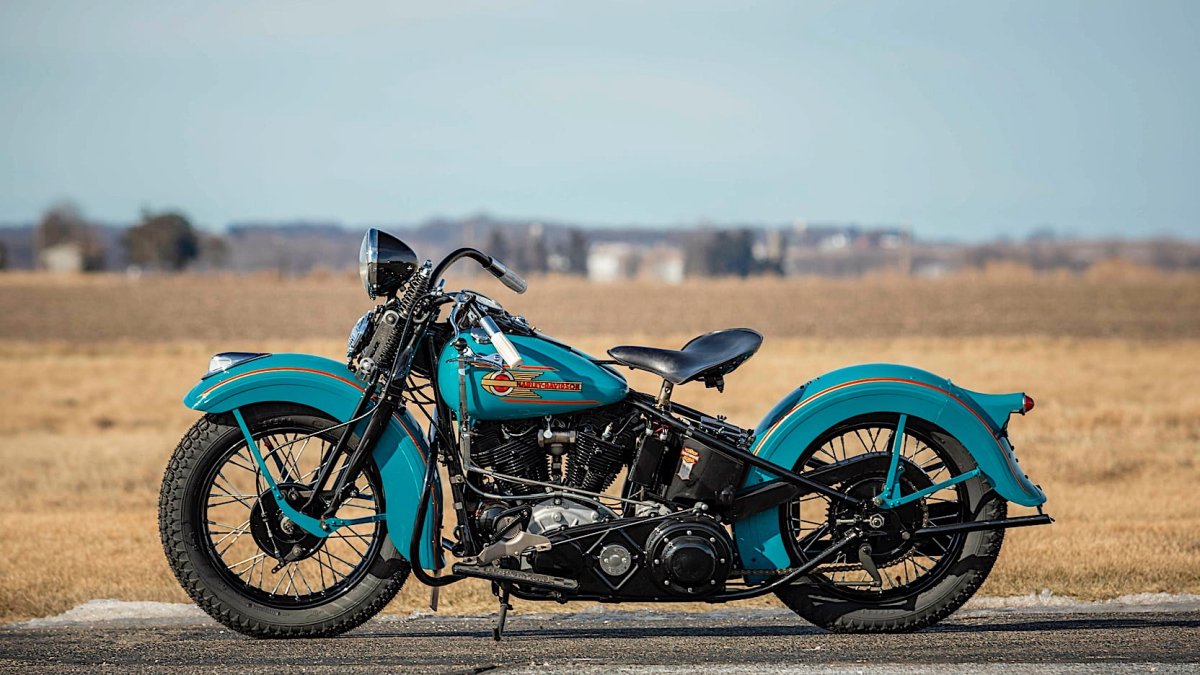 Harley Davidson Panhead photo