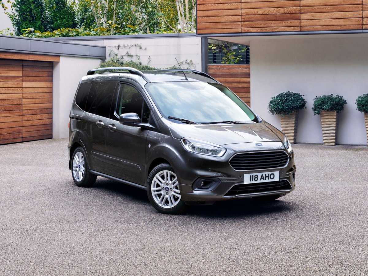 Форд Tourneo Courier