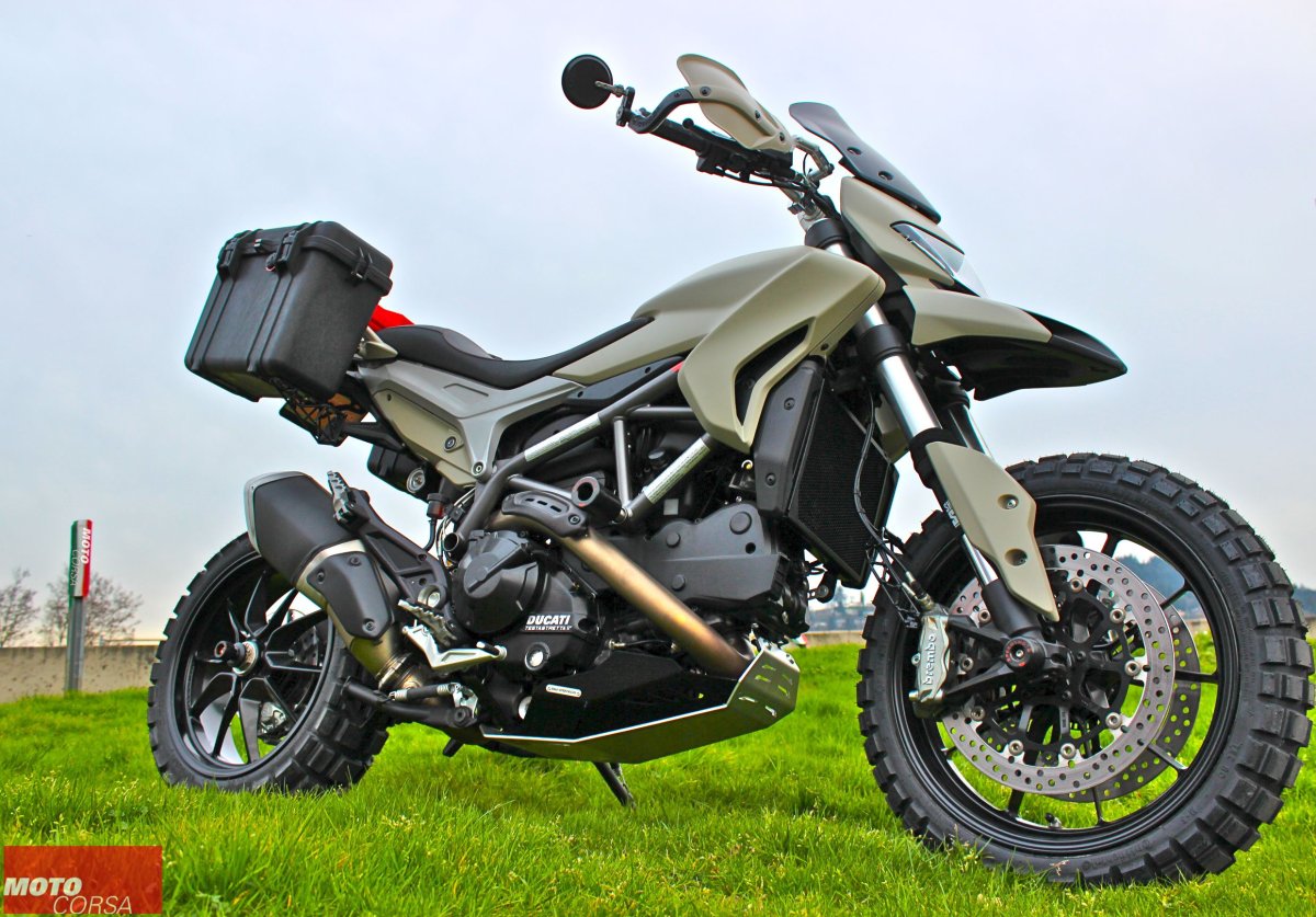 Ducati Hypermotard 1200