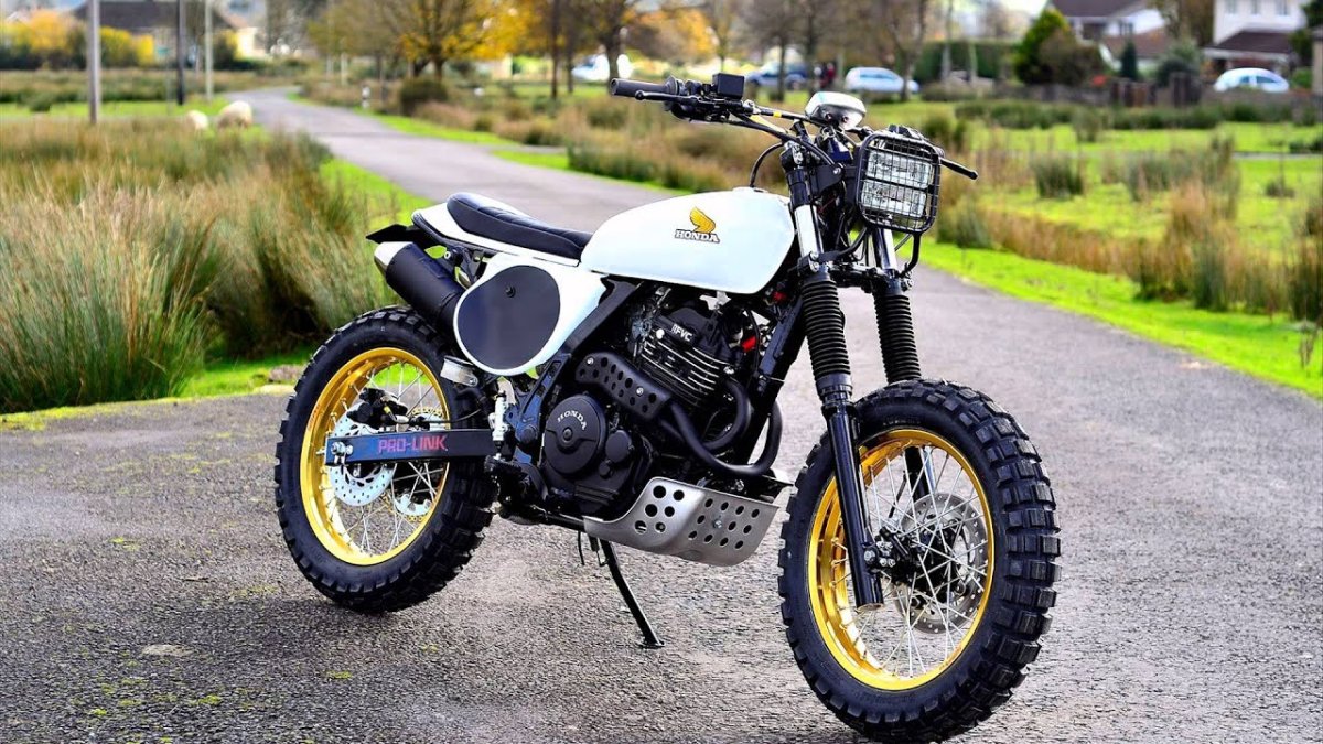 Honda nx650 Dominator