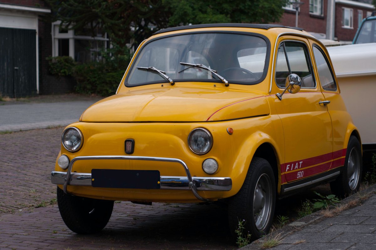 Fiat 500 Yellow