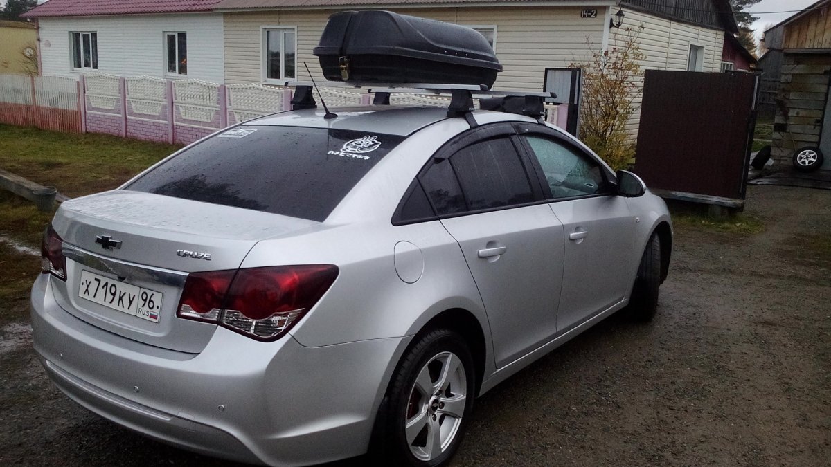 Chevrolet Cruze багажник на крышу
