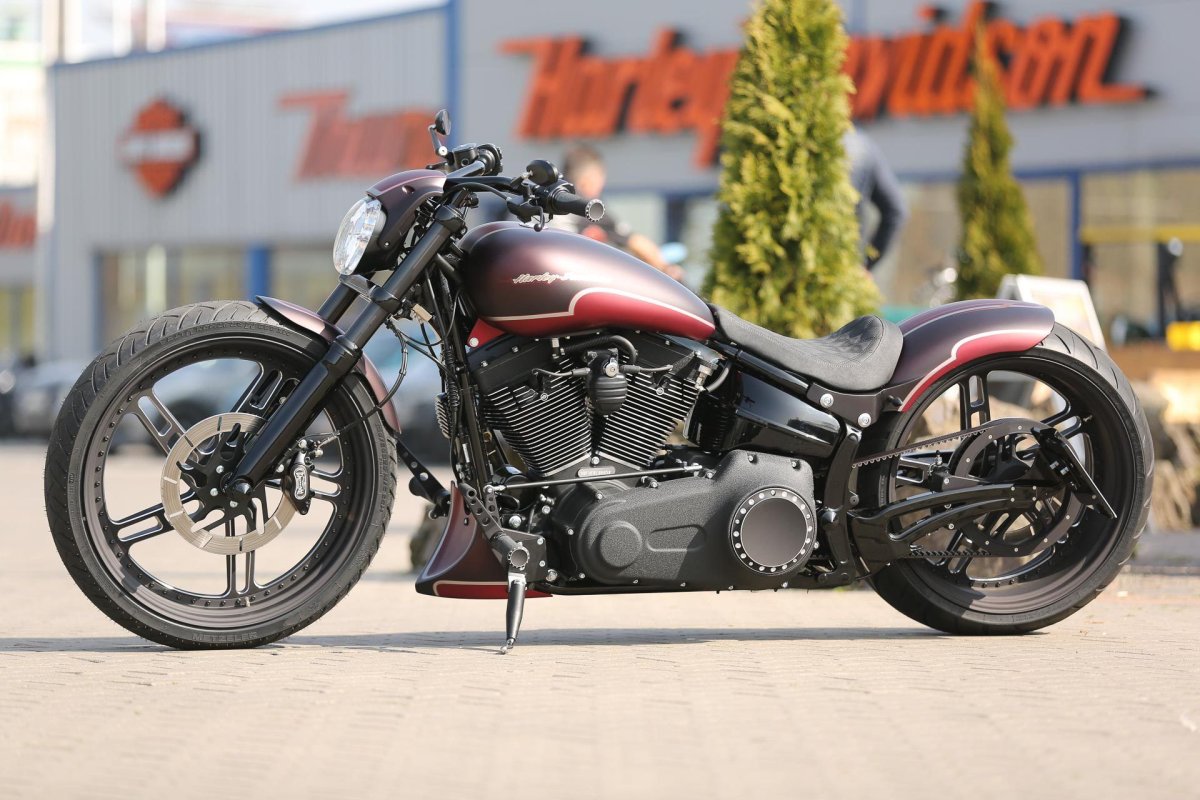 Harley Davidson Breakout