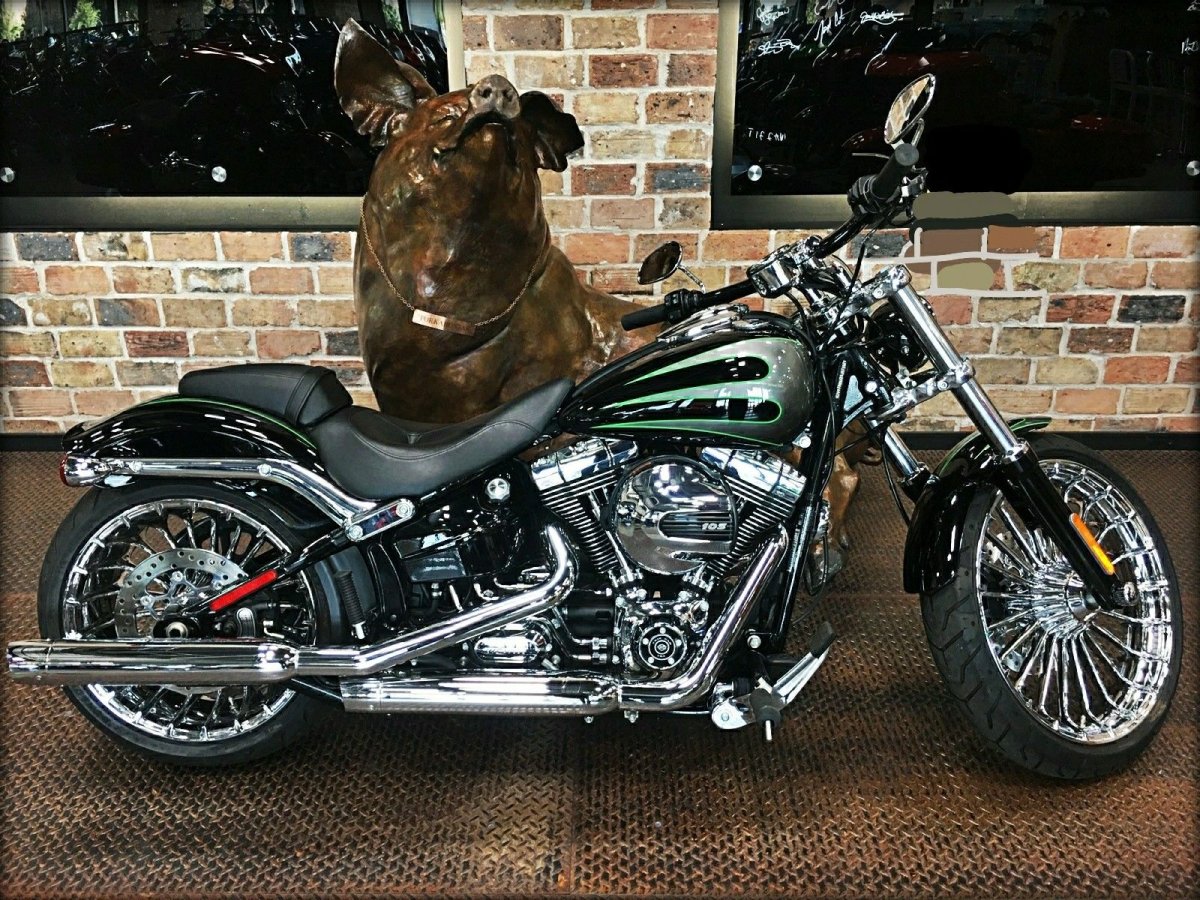 Harley Davidson Breakout Custom