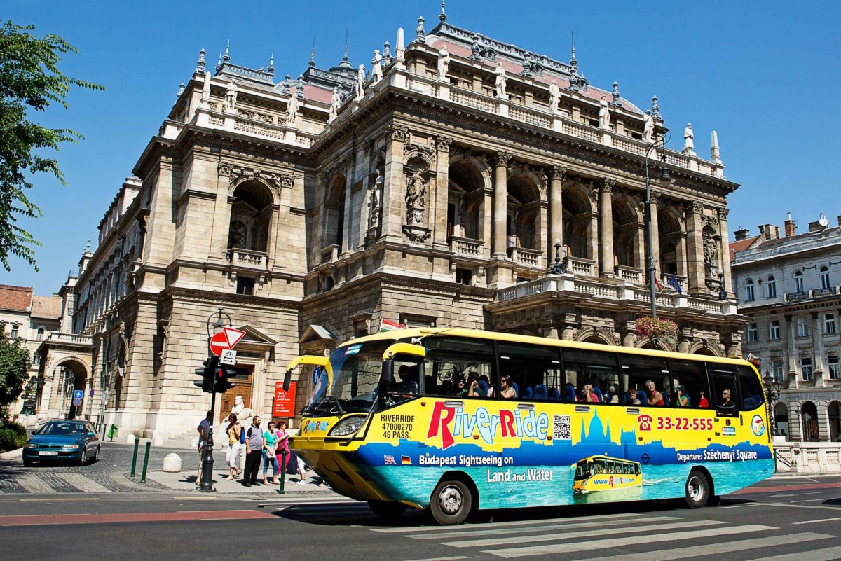 Автобус амфибия в Будапеште