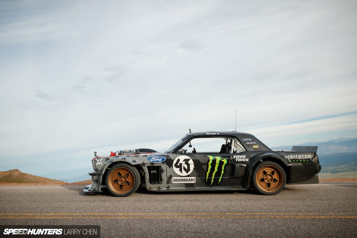 1965 Ford Mustang Hoonicorn RTR v2