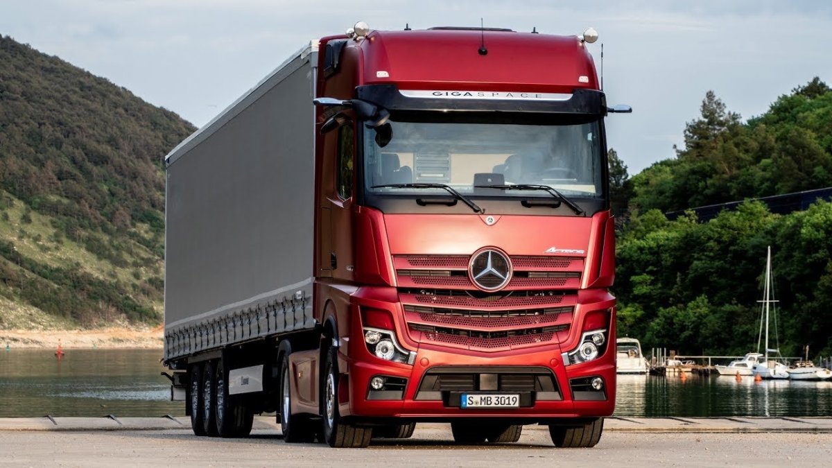 Mercedes Benz Actros 2019