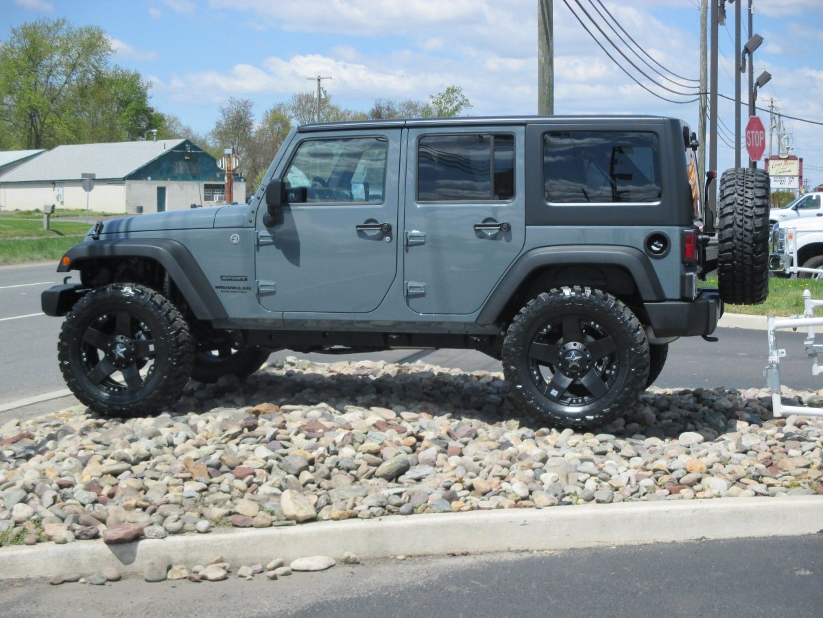 Jeep цвет Рино