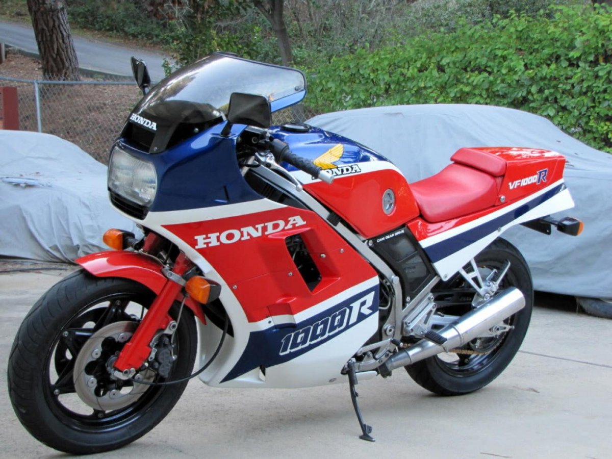 Honda vf750f 1986