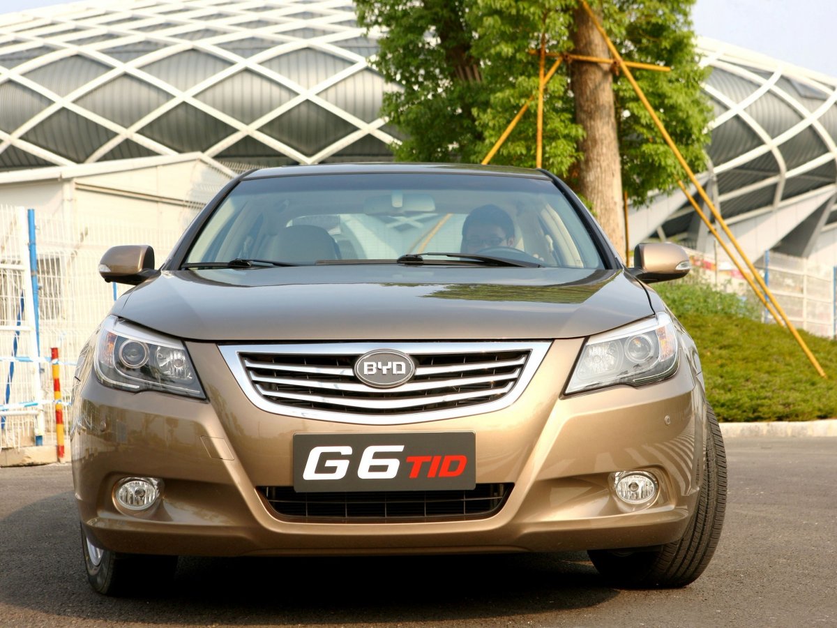 BYD f7