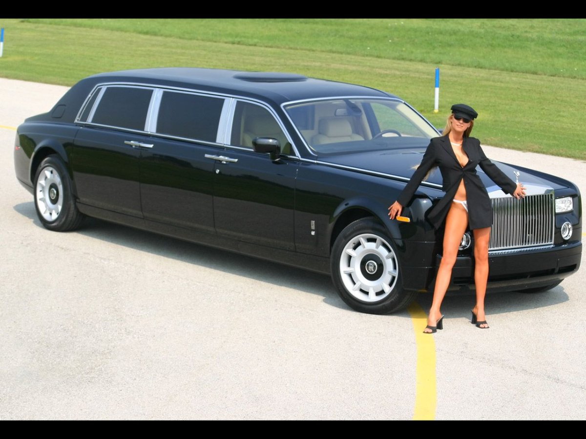 Rolls Royce Phantom Limo