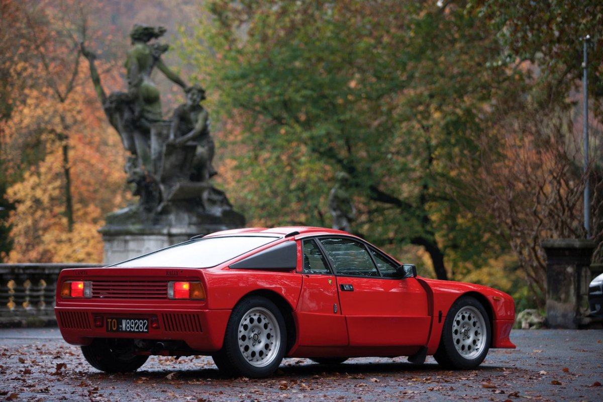 Lancia 037