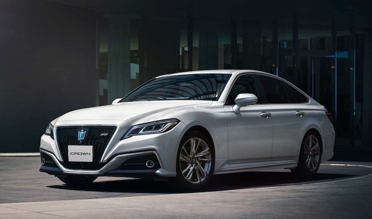 Новый Toyota Crown 2022