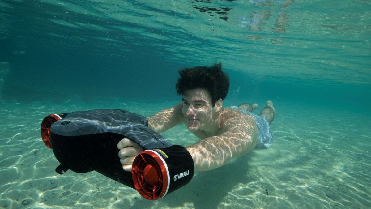 Гидроцикл под водой