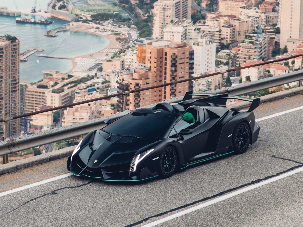 Lamborghini Veneno Roadster