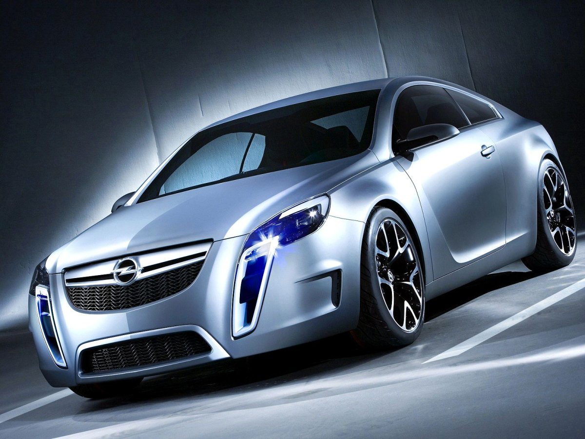 Opel Insignia Coupe