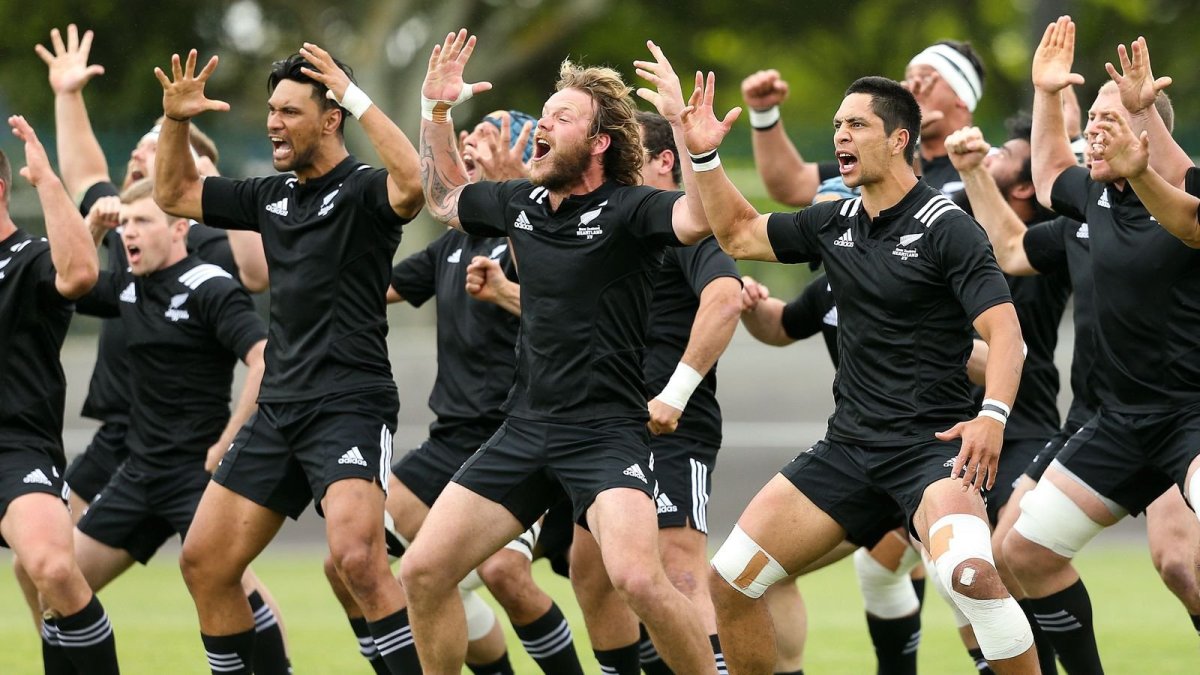 Танец регбистов новой Зеландии
