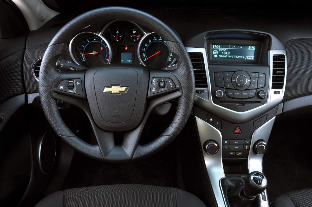 Chevrolet Cruze 2013 панель