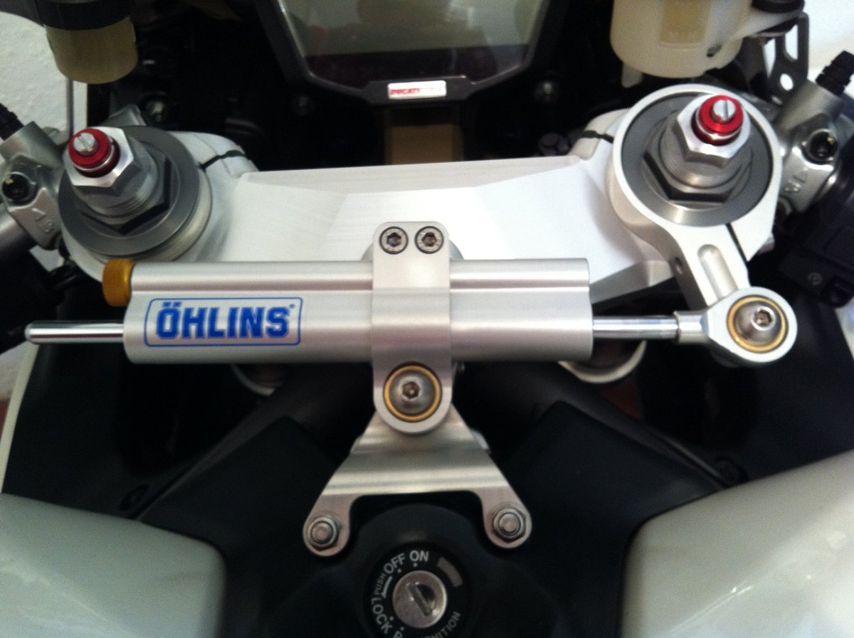 Ohlins Steering damper cbr900rr