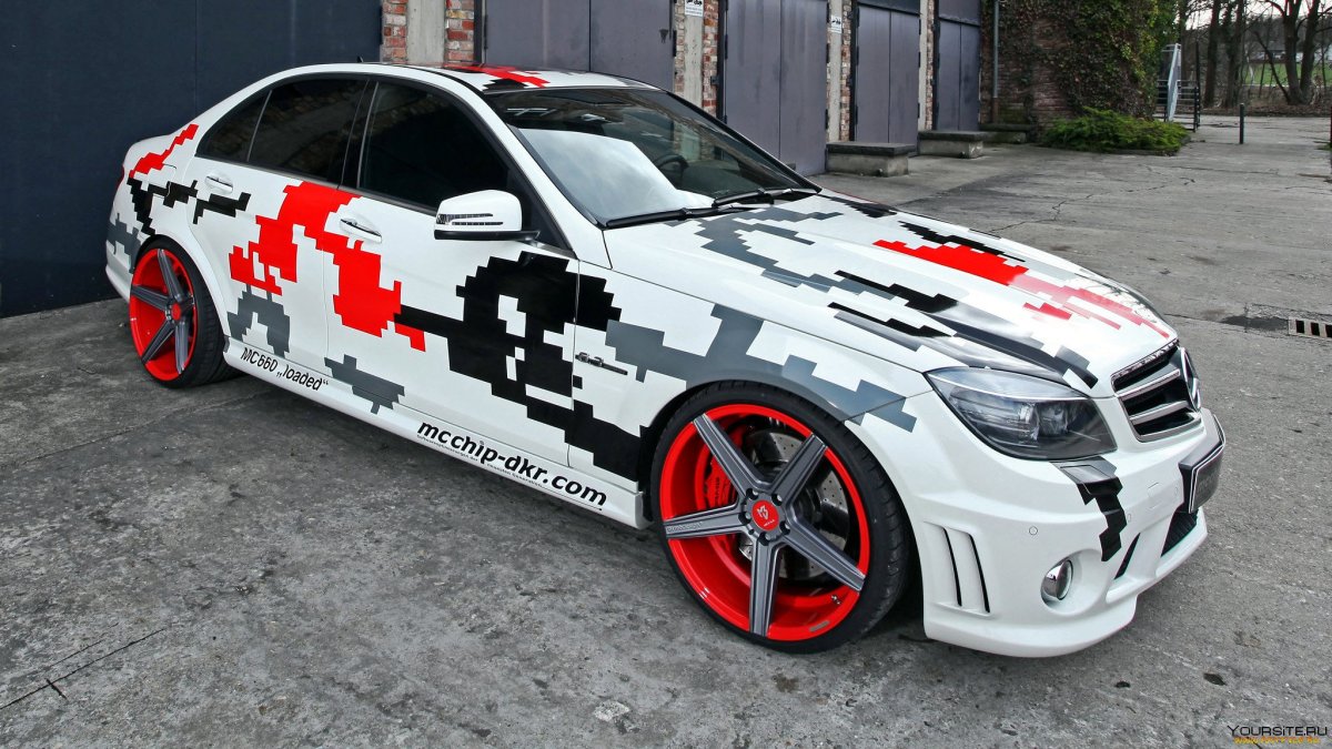 Мерседес c63 в виниле