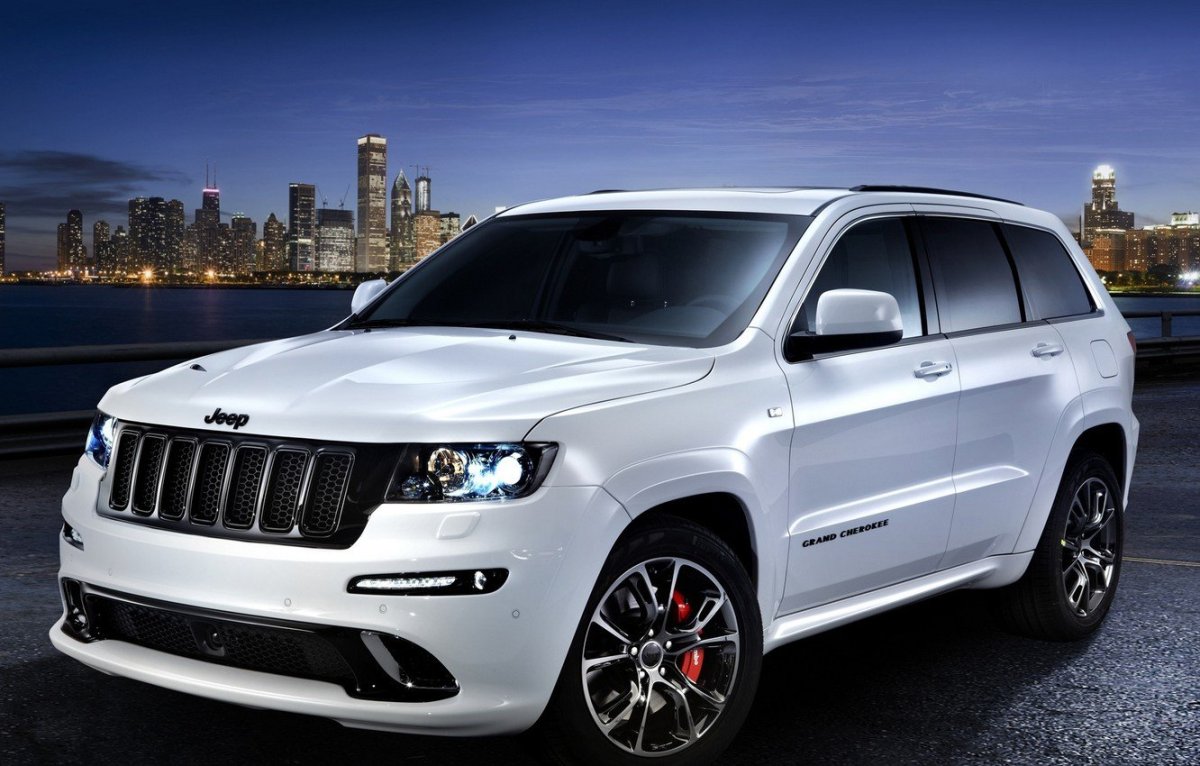 Jeep Grand Cherokee srt8 2020