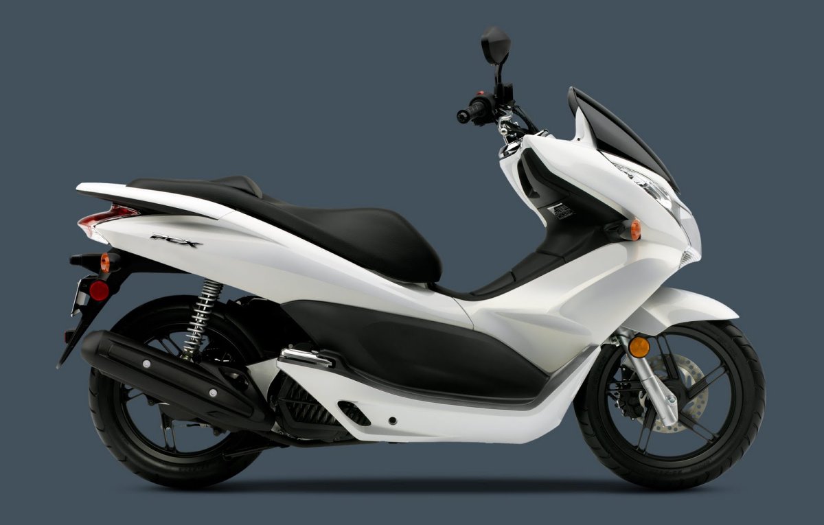 Скутер PCX 125 белый