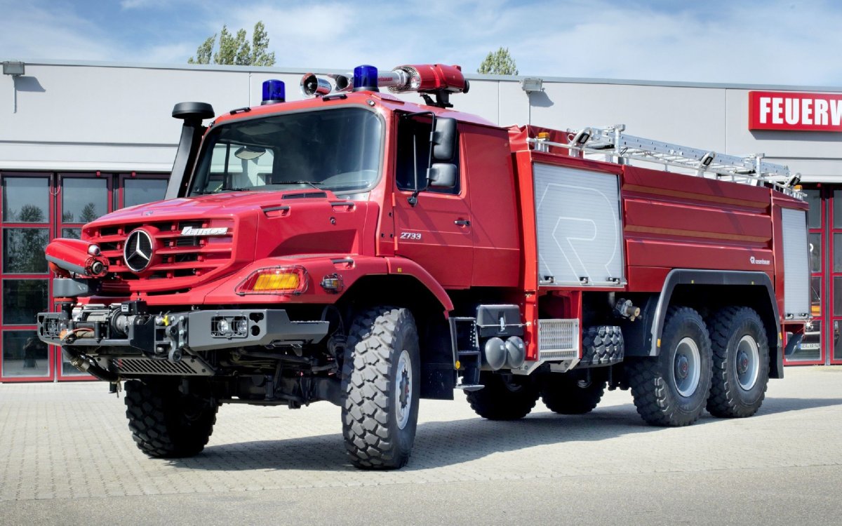 Mercedes Benz Zetros 2733 6x6